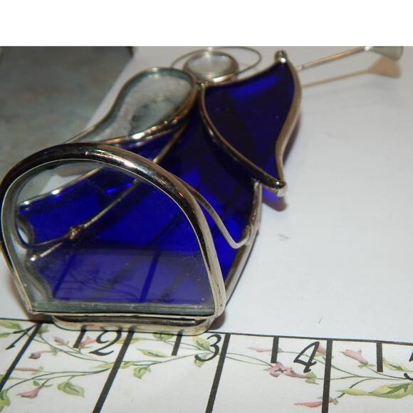 A Pair of Stained Glass Tea Light Trumpeting Angels - Picture 11 of 11